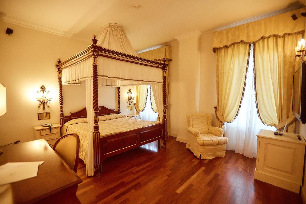 קיוזי Hotel Villa Il Patriarca מראה חיצוני תמונה