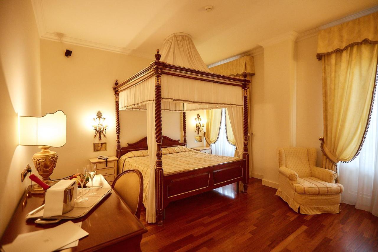 קיוזי Hotel Villa Il Patriarca מראה חיצוני תמונה